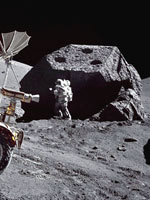 Странные объекты на Луне