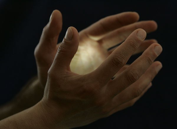 Кому выгоден запрет на экстрасенсорику?