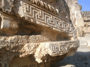 Кто и зачем построил Баальбек?