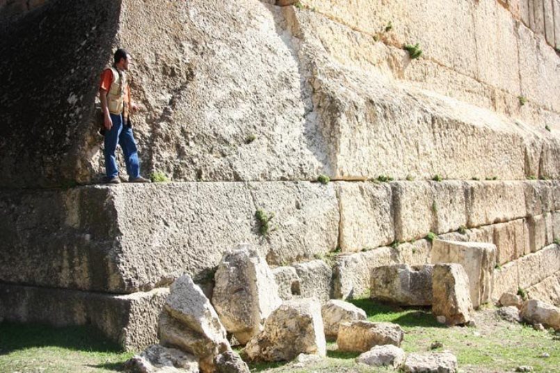 Кто и зачем построил Баальбек?