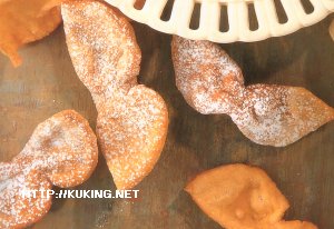 Почему мы не поздравляем никого с «международным женским днем»